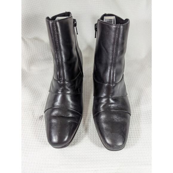 NWOT! EASY SPIRIT! BLACK GENUINE LEATHER LAYERED DETAIL ANKLE BOOTS! SZ 6.5M - Picture 2 of 9